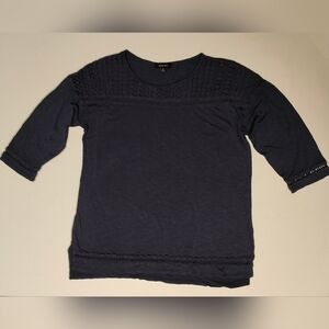 Verve Amí Sz Medium Women's Heather Blue Crochet Detail Side Slit 3/4 Sleeve Top